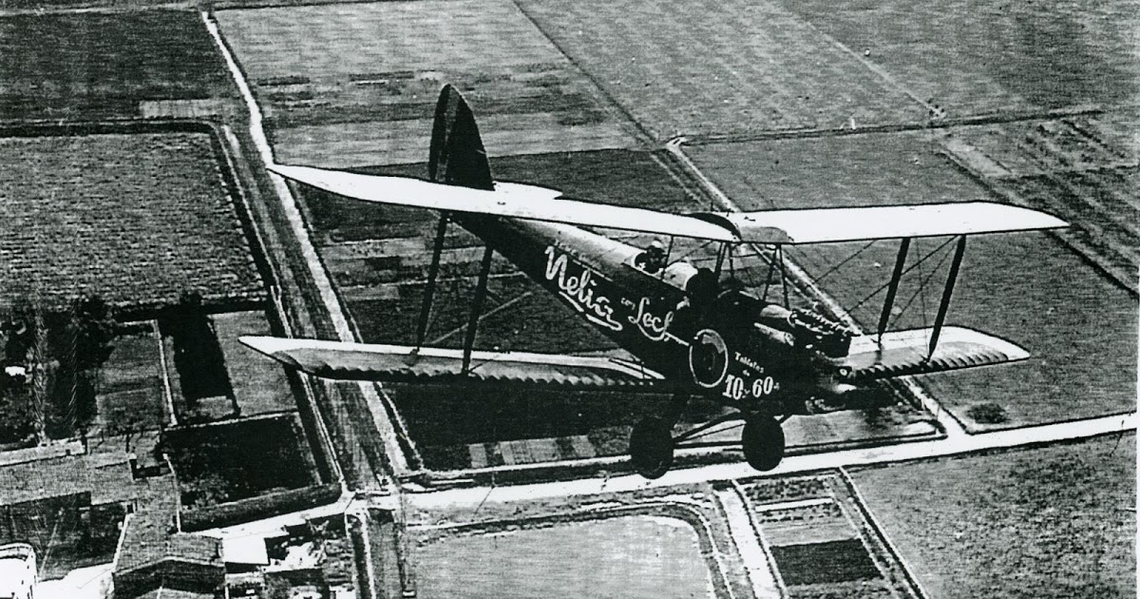 z161 Año 1929 Avioneta de propagada de chocolate.jpg